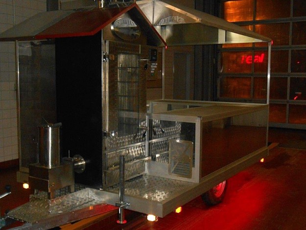 Przyczepa wędzarnia otwarta - kontenery specjalistyczne