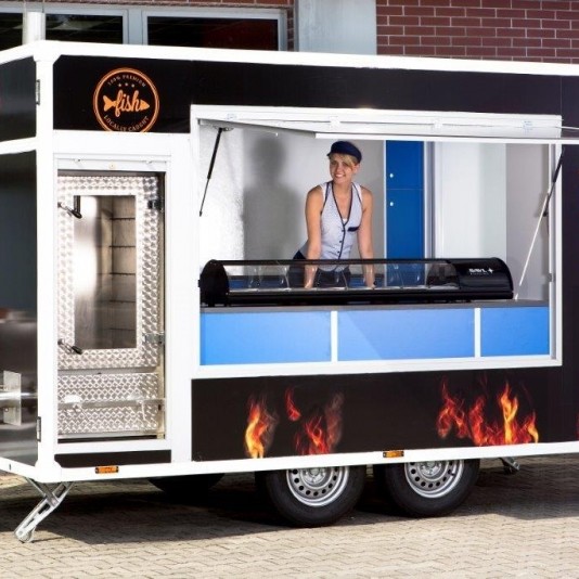 Przyczepa wędzarnia ryb - kontenery specjalne Bannert