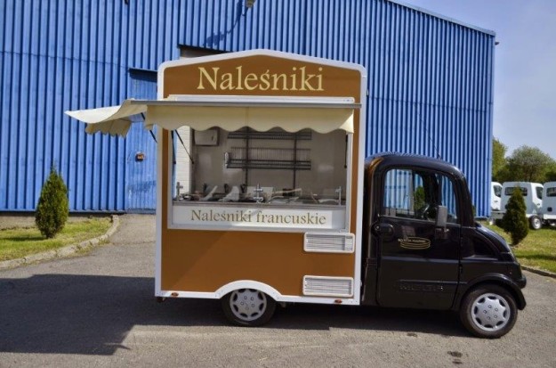 Food Truck Naleśniki - zabudowy specjalistyczne Bannert