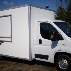 Samochód do sprzedaży ryb - nadwozia specjalne Bannert