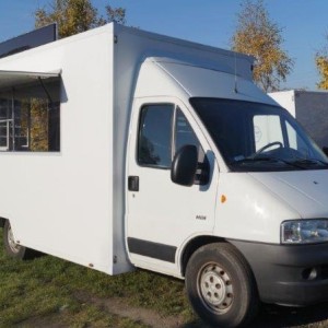 Samochód gastronomiczny Samochód - zabudowy specjalistyczne - gastronomiczne