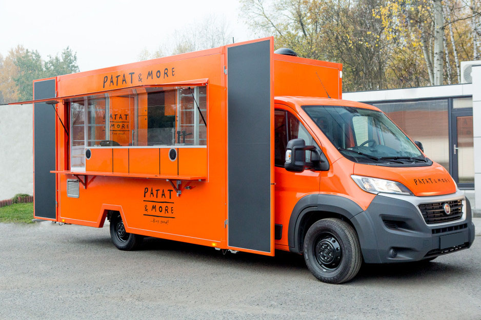 Food Truck pomarańczowy - Bannert - zabudowy specjalistyczne