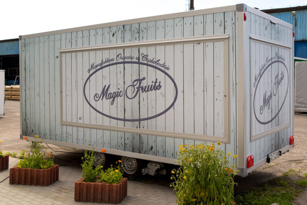 Przyczepa gastronomiczna 5m - kontenery specjalistyczne Bannert