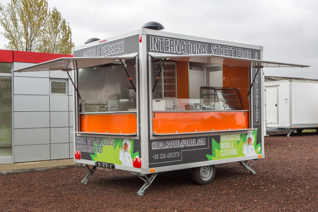 Przyczepa 3m - kontenery specjalistyczne Bannert