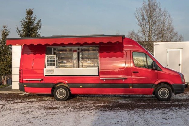 Samochód gastronomiczny Bannert - czerwony - zabudowy specjalistyczne