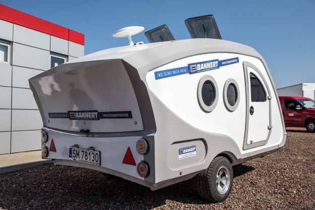 Przyczepa kempingowa - kontenery specjalistyczne - Bannert