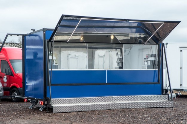 Przyczepa handlowa - kontenery specjalistyczne - Bannert