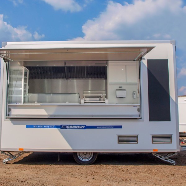 Przyczepa gastronomiczna - kontenery specjalne Bannert