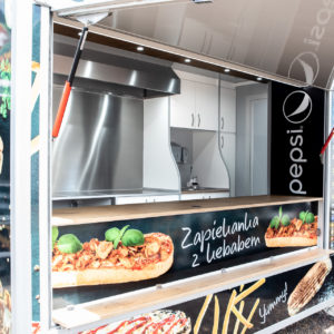 przyczepa do sprzedaży zapiekanek i kebabów