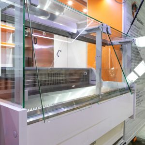 przyczepa gastronomiczna do wędzenia lada