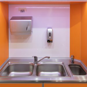 przyczepa gastronomiczna do wędzenia krany