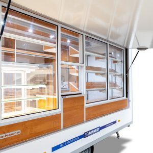 przyczepa gastronomiczna piekarnia wnętrze