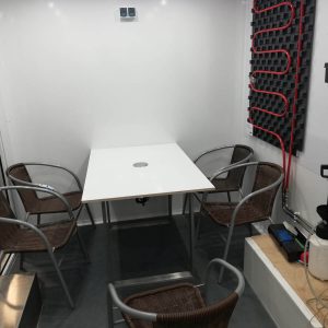 Samochód THERMAGEN stolik