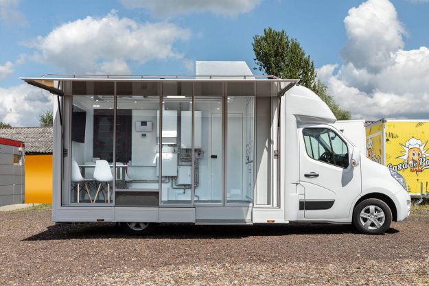 samochód szkoleniowy