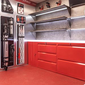 Samochód wystawowy Pro wnętrze