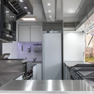 Przyczepa gastronomiczna wnętrze