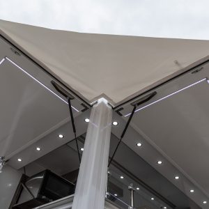 Przyczepa gastronomiczna dach