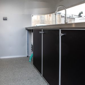 przyczepa nierdzewna