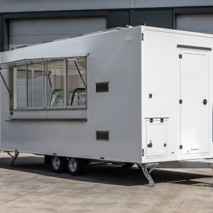 przyczepa z toaletą