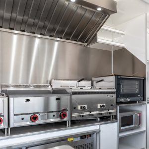 przyczepa z toaletą