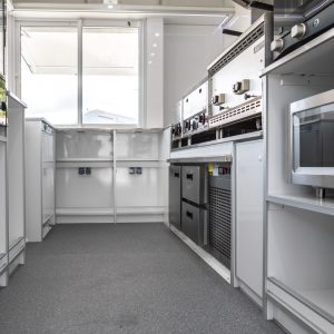 przyczepa z toaletą