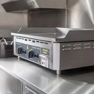 meble nierdzewne w przyczepie