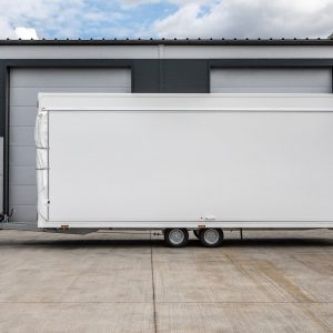 przyczepa z plandeką