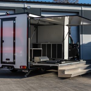 samochód ekspozycyjny