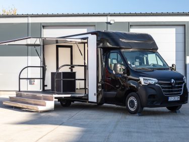 samochód ekspozycyjny