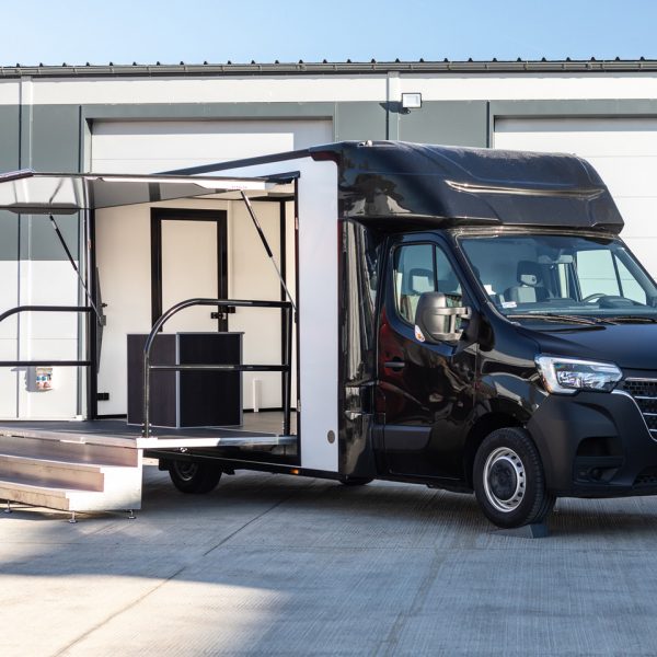 samochód ekspozycyjny